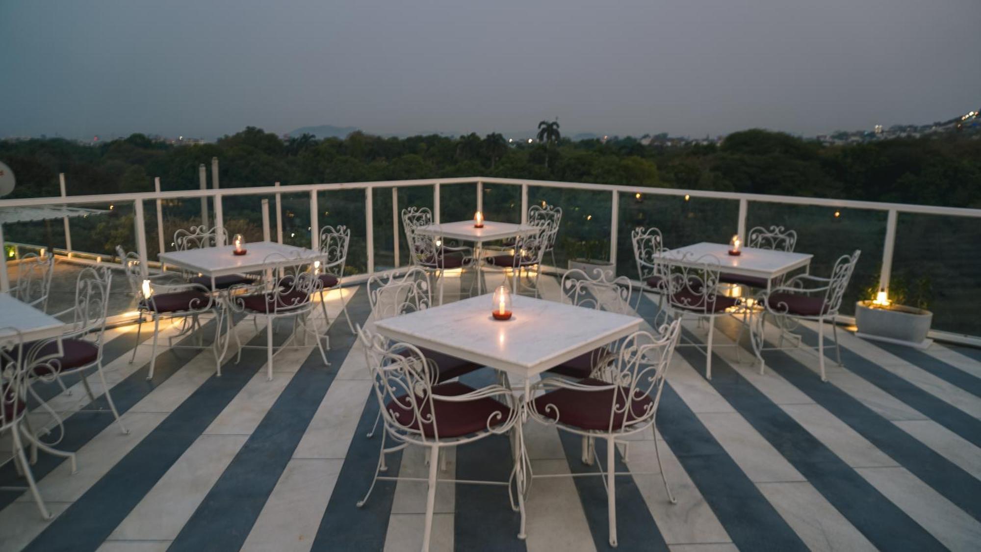 Hotel Naren Villa Udajpur Exteriér fotografie